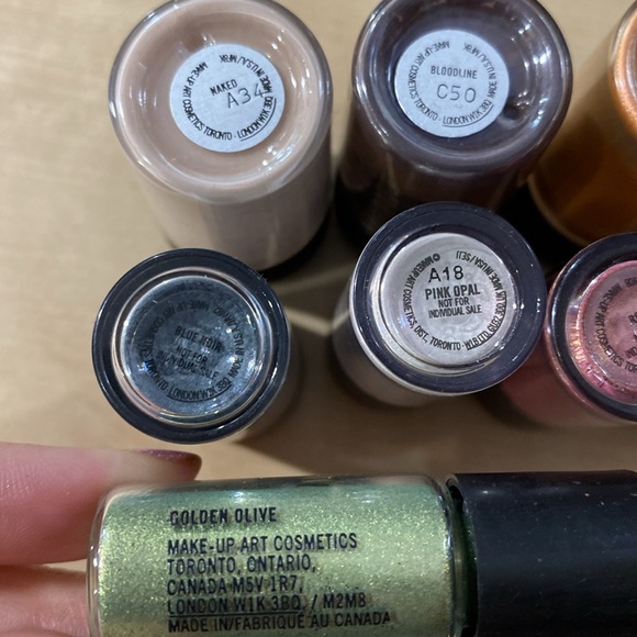 MAC Pigment Bundle - Picture 2 of 3